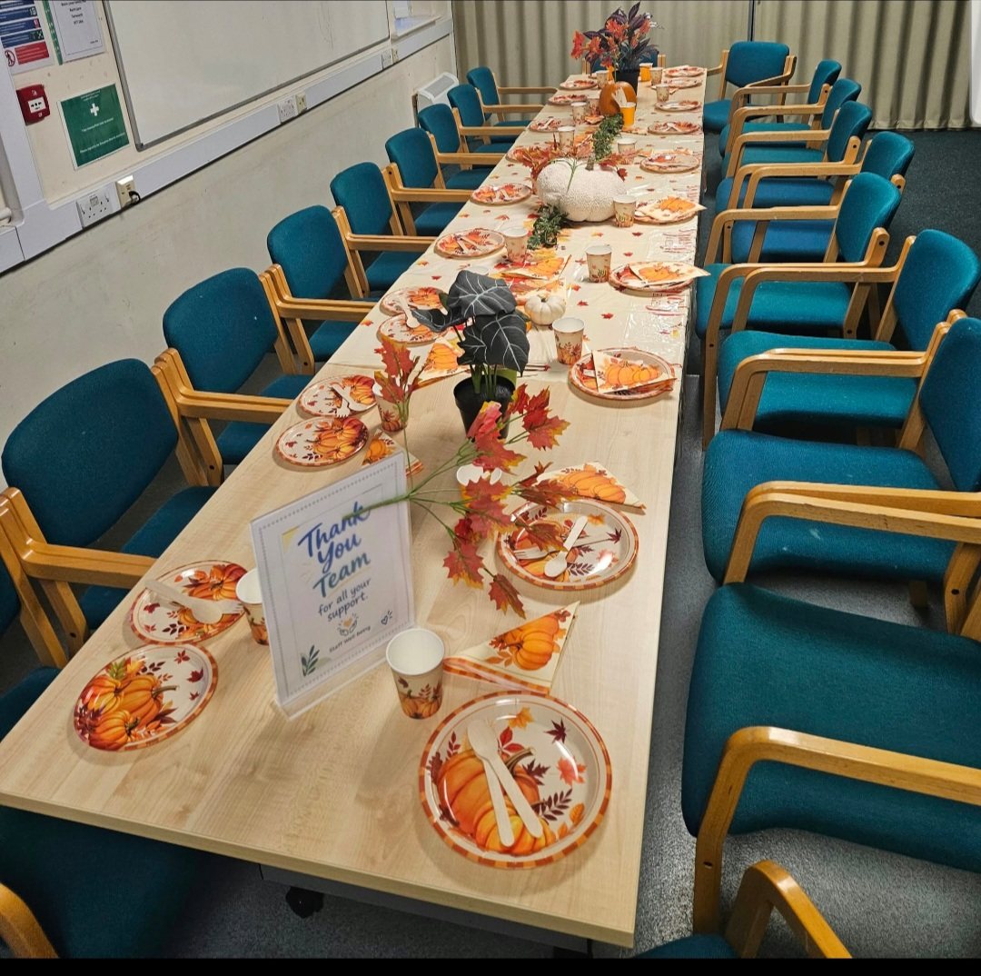 Tiny Toez – Tamworth autumn table set for the team